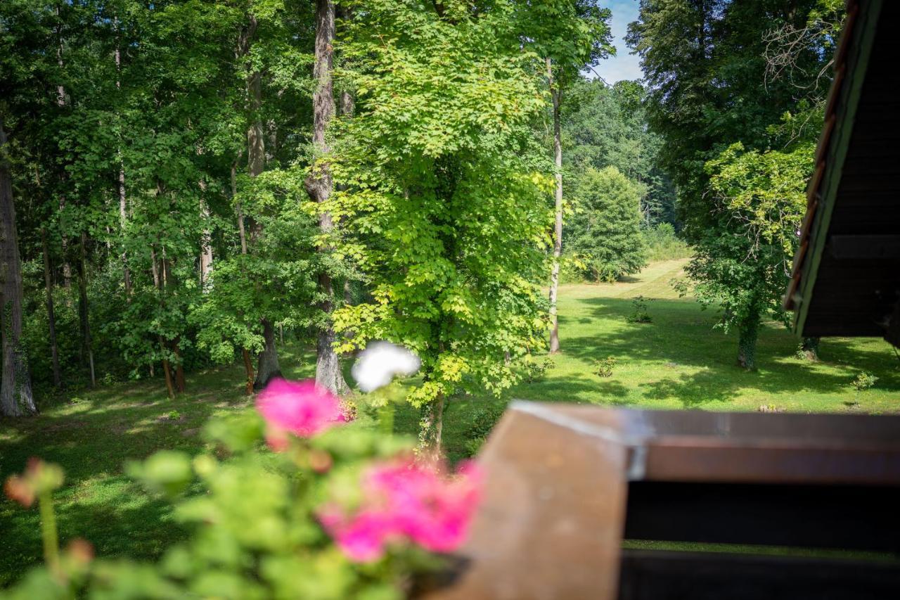 Hotel Zur Waldhufe Doberlug-Kirchhain Exteriör bild